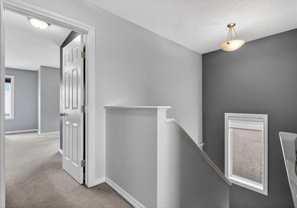 216 Royal Crest View Nw, Calgary, AB - Indoor Photo Showing Other Room