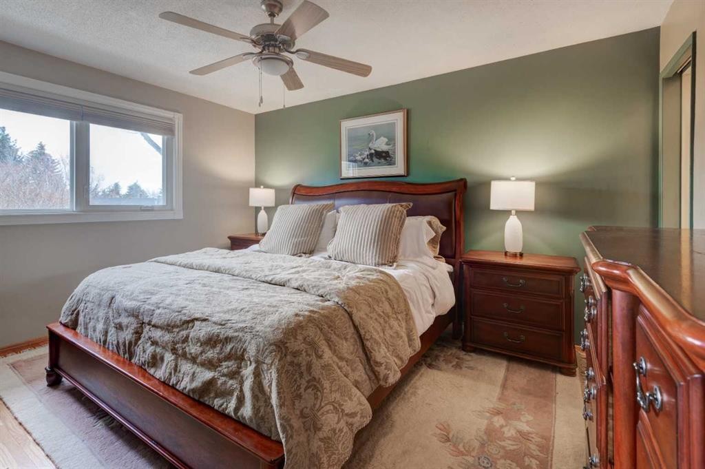 1032 Cantabrian Drive Sw, Calgary, AB - Indoor Photo Showing Bedroom