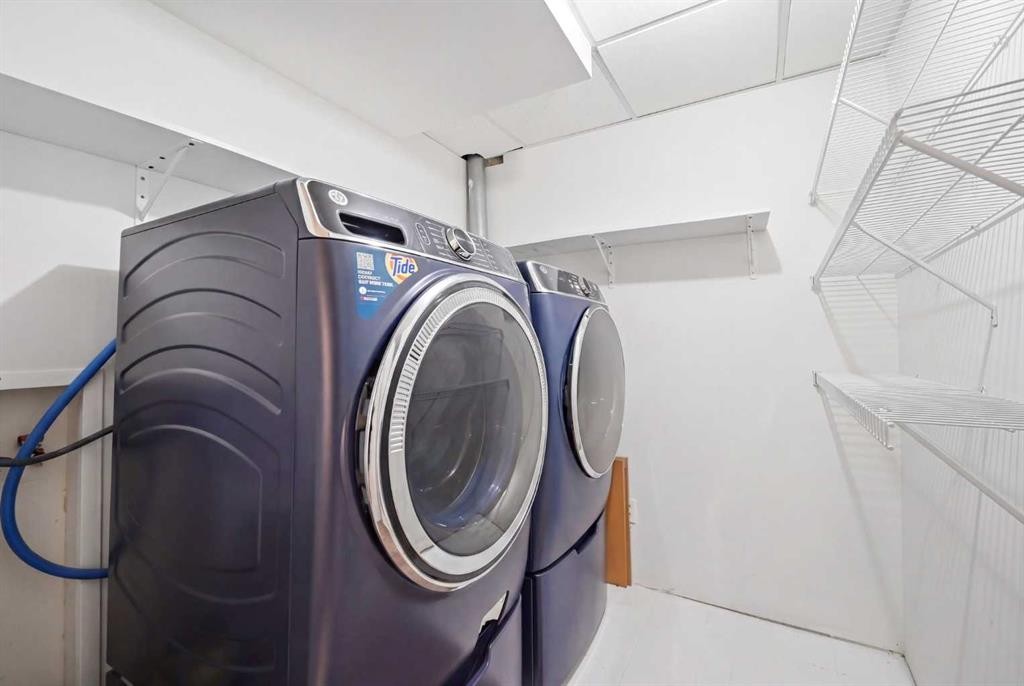 98 Panatella Hill Nw, Calgary, AB - Indoor Photo Showing Laundry Room