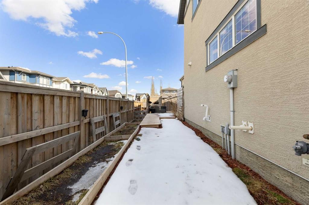 44 Marquis Link Se, Calgary, AB - Outdoor With Exterior