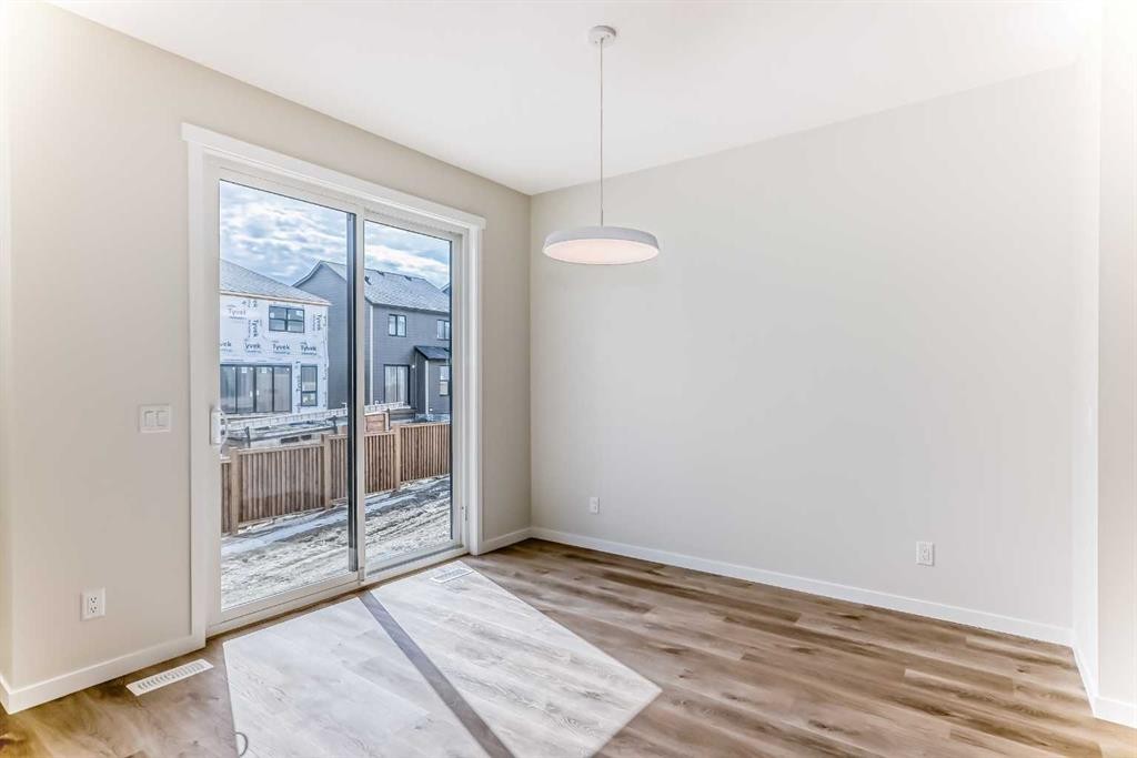 1069 Sawgrass Link Nw, Airdrie, AB - Indoor Photo Showing Other Room