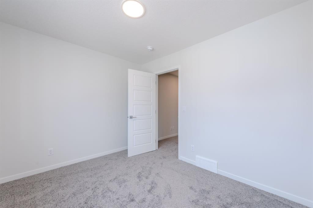 90 Edith Green Nw, Calgary, AB