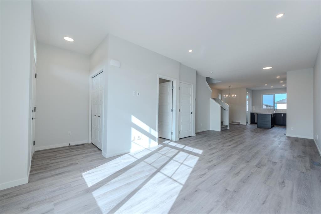 90 Edith Green Nw, Calgary, AB