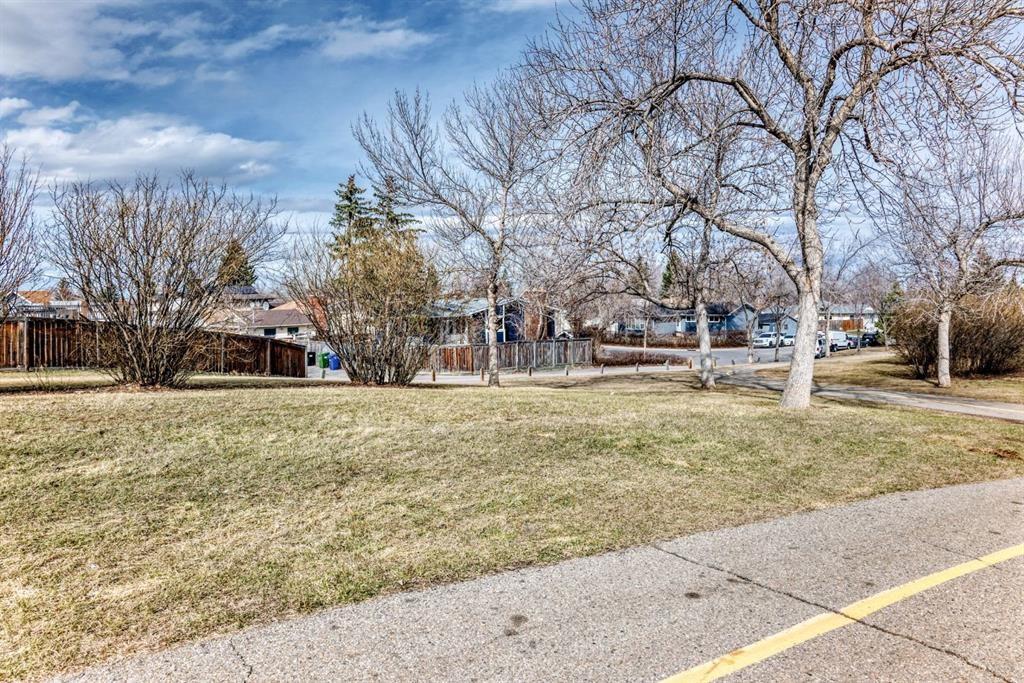 244 Whiteridge Place Ne, Calgary, AB - Outdoor