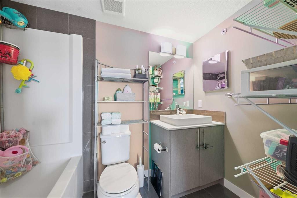 7415-302 Skyview Ranch Drive Ne, Calgary, AB - Indoor