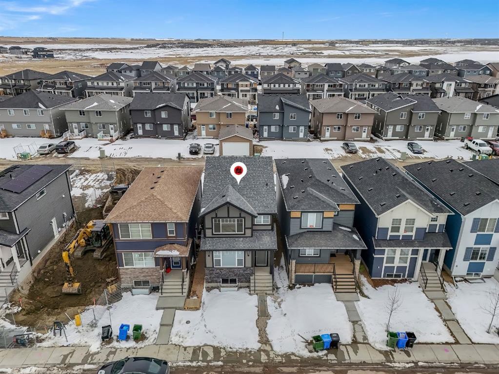 106 Corner Glen Grove Ne, Calgary, AB - Outdoor