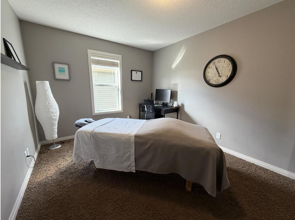 119 Auburn Bay Avenue Se, Calgary, AB - Indoor Photo Showing Bedroom