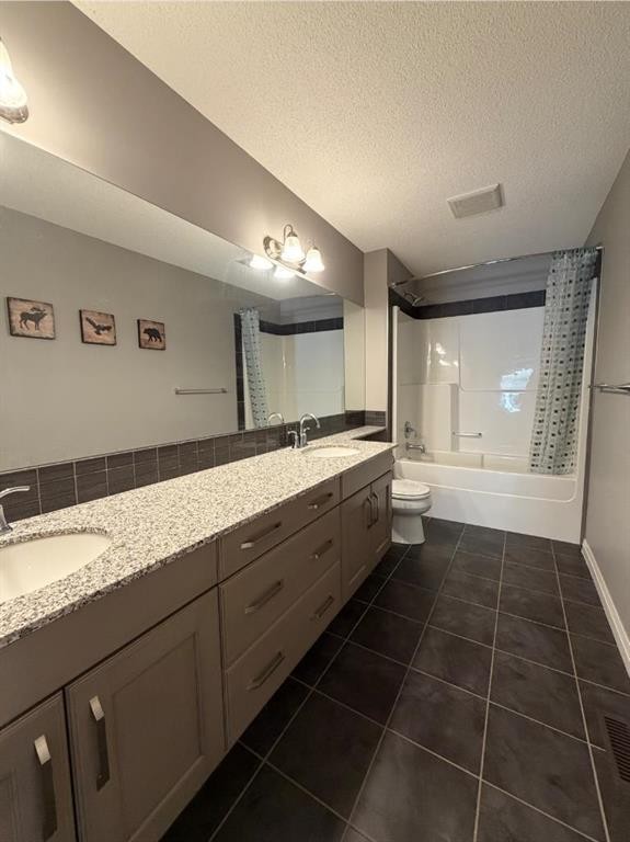 119 Auburn Bay Avenue Se, Calgary, AB - Indoor Photo Showing Bathroom