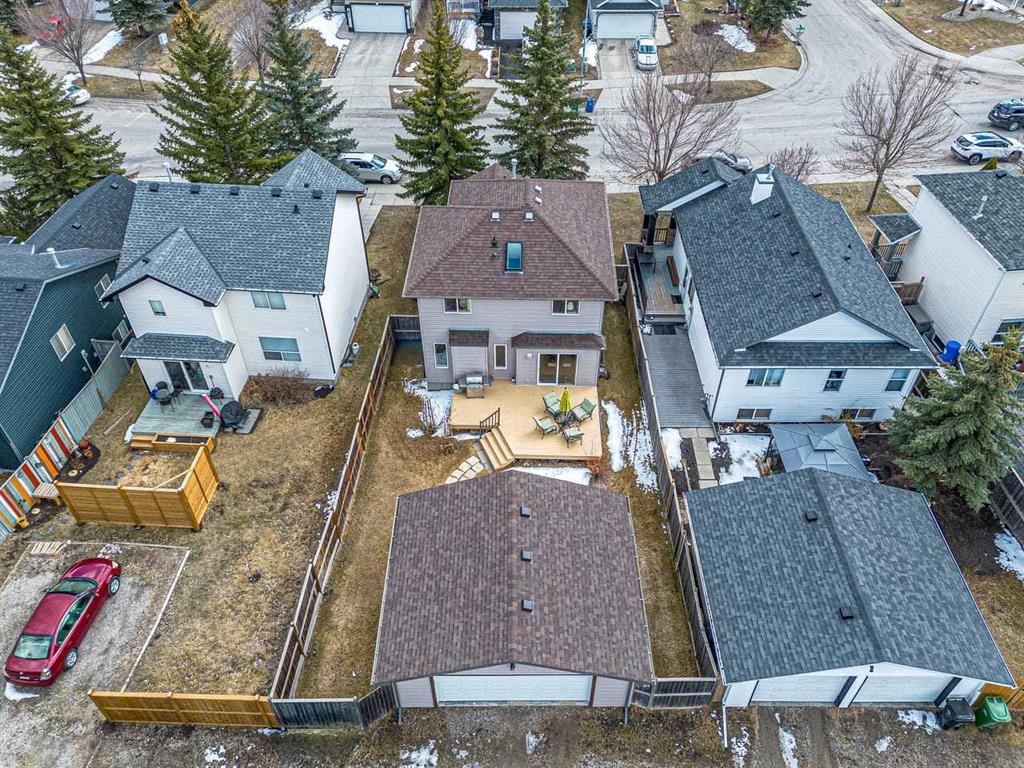 310 Somerset Drive Sw, Calgary, AB - Outdoor