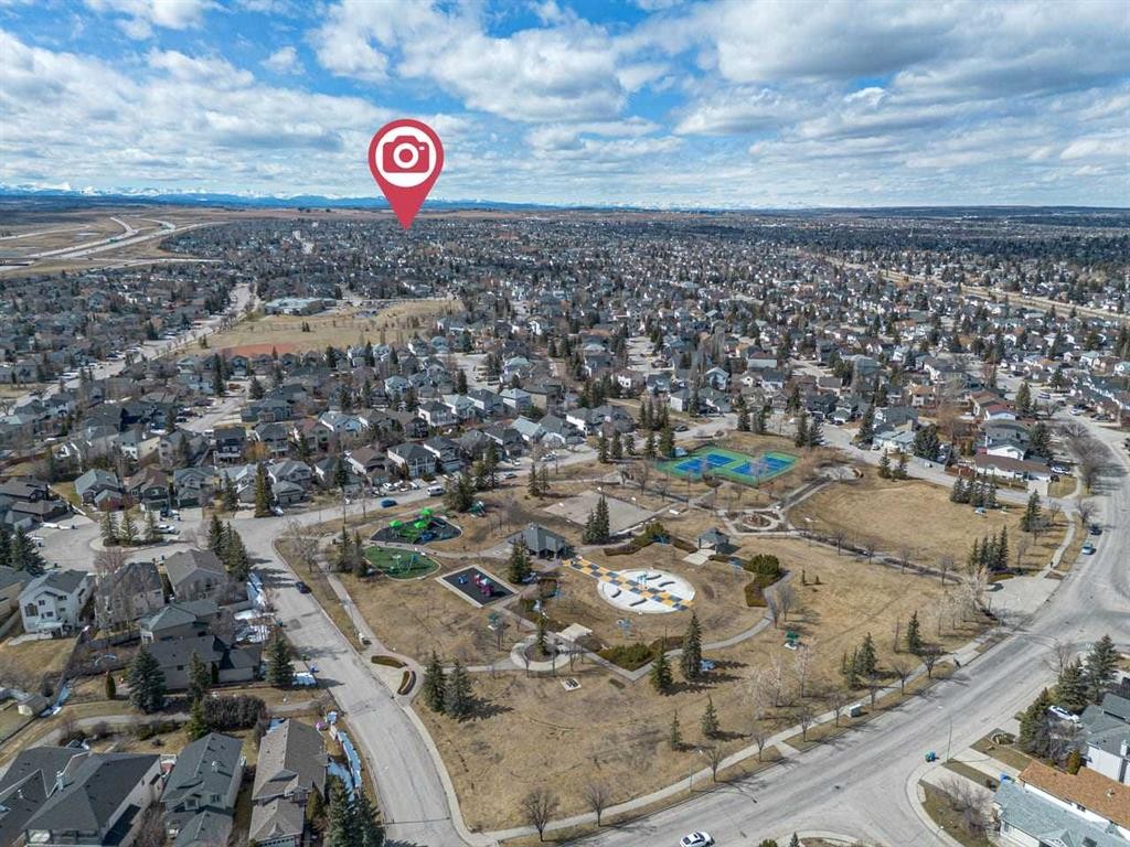 310 Somerset Drive Sw, Calgary, AB - Outdoor With View