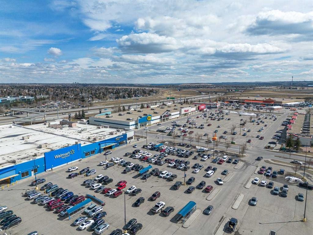 310 Somerset Drive Sw, Calgary, AB - Outdoor With View