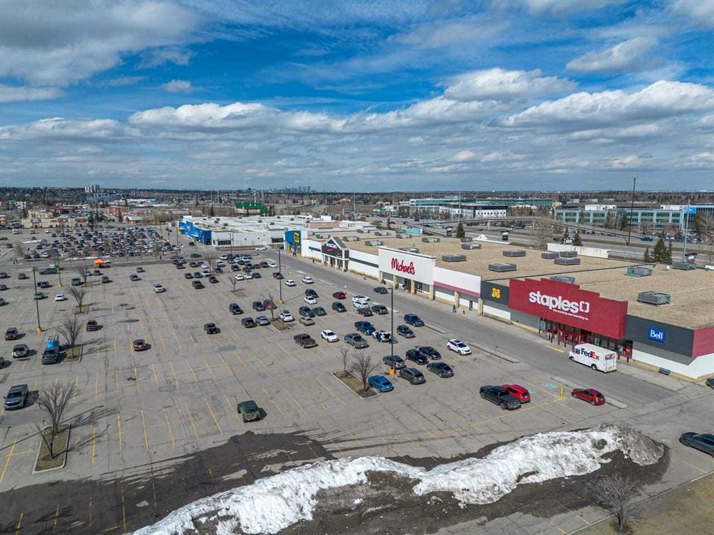 310 Somerset Drive Sw, Calgary, AB - Outdoor With View