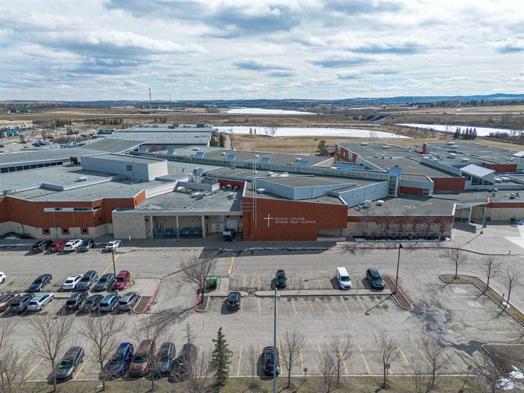 310 Somerset Drive Sw, Calgary, AB - Outdoor With View