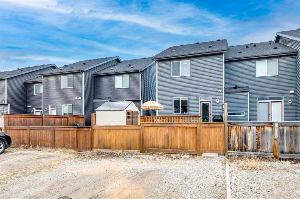 38 Legacy Boulevard Se, Calgary, AB - Outdoor