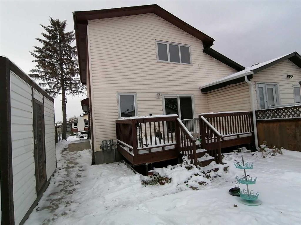 22 Whitman Close Ne, Calgary, AB - Outdoor With Deck Patio Veranda With Exterior