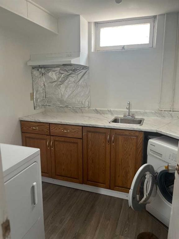 22 Whitman Close Ne, Calgary, AB - Indoor Photo Showing Laundry Room