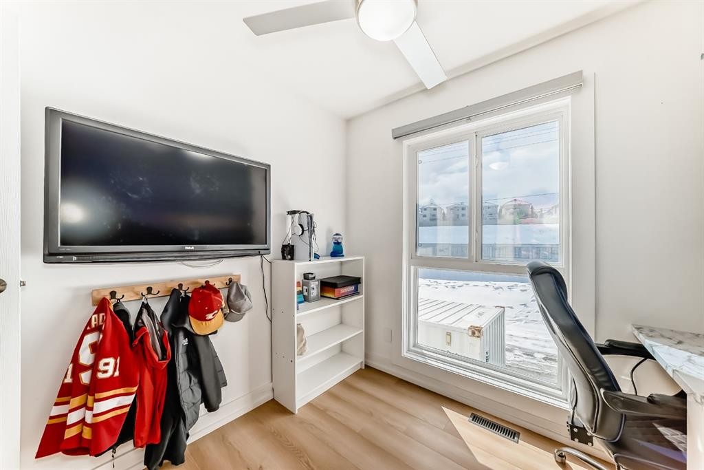 45 Hidden Hills Way Nw, Calgary, AB - Indoor