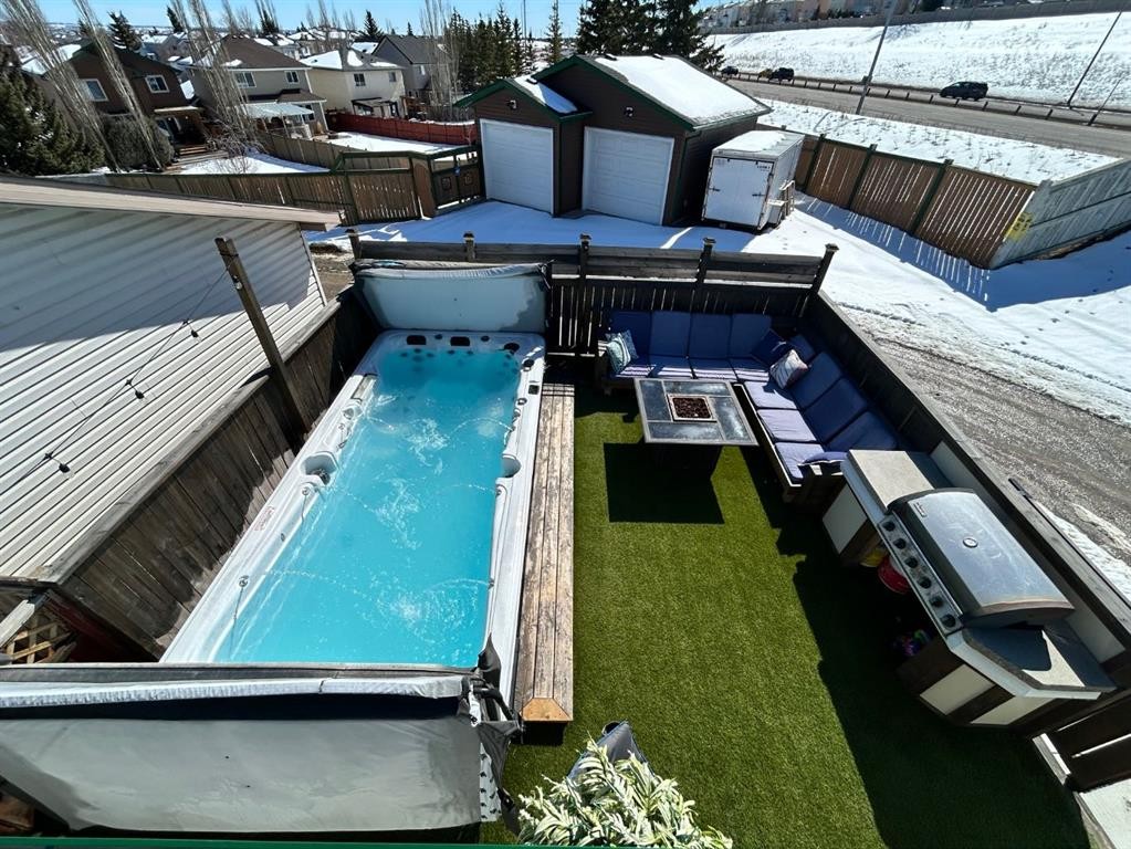 45 Hidden Hills Way Nw, Calgary, AB - Outdoor