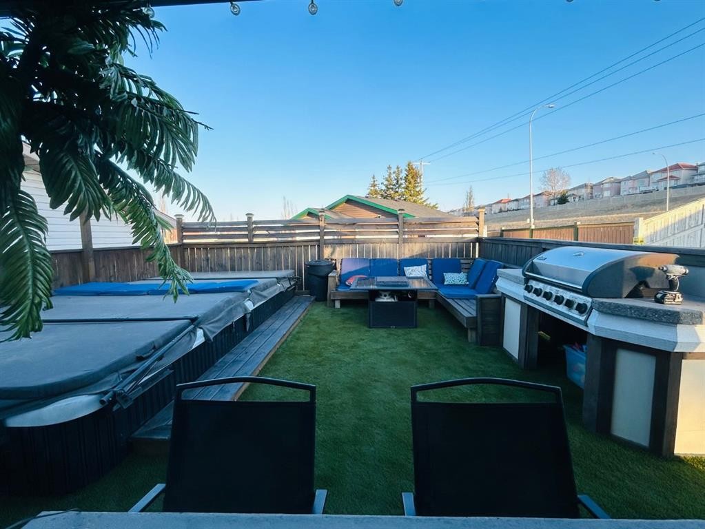 45 Hidden Hills Way Nw, Calgary, AB - Outdoor