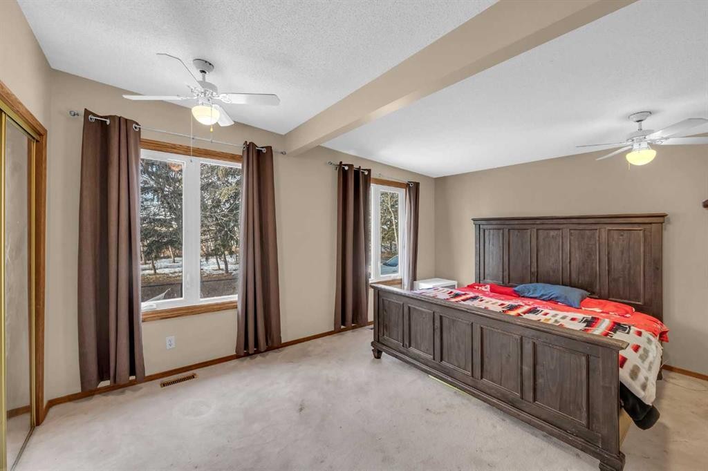 255192 Range Road 282, Delacour, AB - Indoor Photo Showing Bedroom