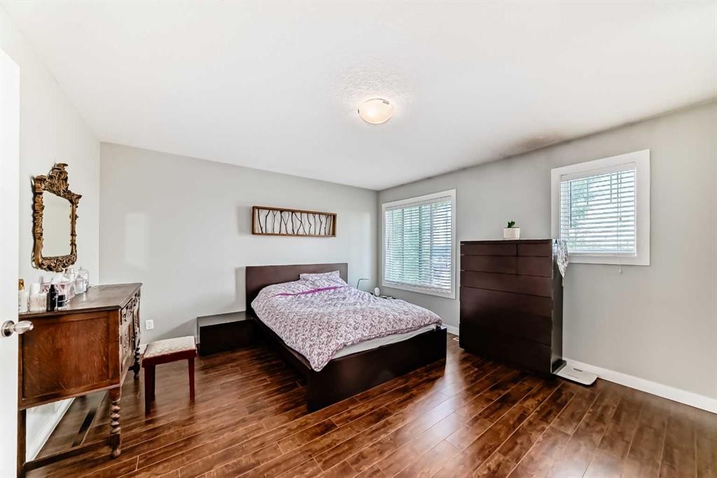 55-300 Marina Drive, Chestermere, AB - Indoor Photo Showing Bedroom