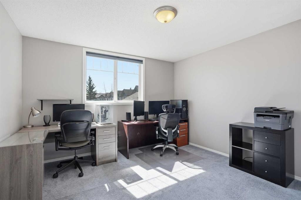 43 Everstone Place Sw, Calgary, AB - Indoor Photo Showing Office