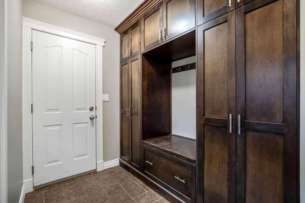 105 Lang Place, Okotoks, AB - Indoor Photo Showing Other Room
