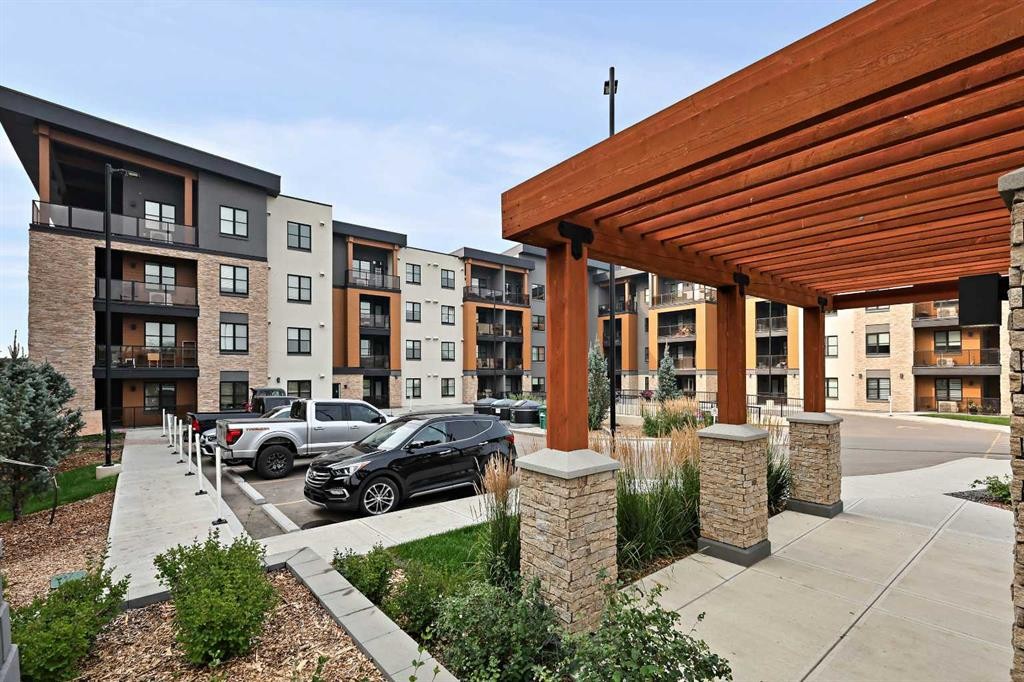 105-8355 19 Avenue Sw, Calgary, AB - Outdoor With Facade