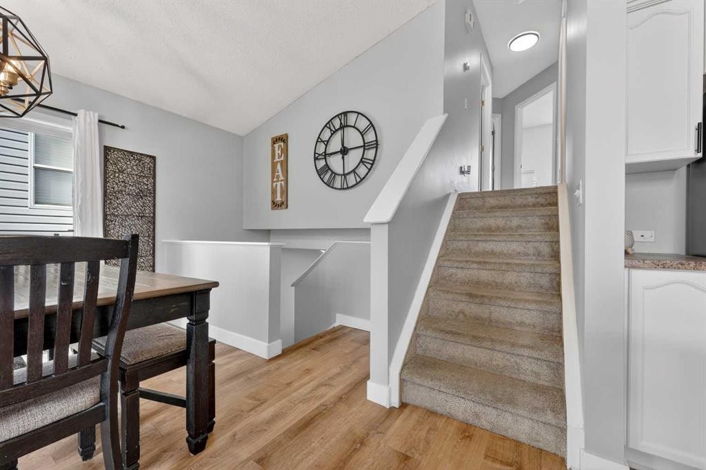 189 Copperfield Gardens Se, Calgary, AB - Indoor