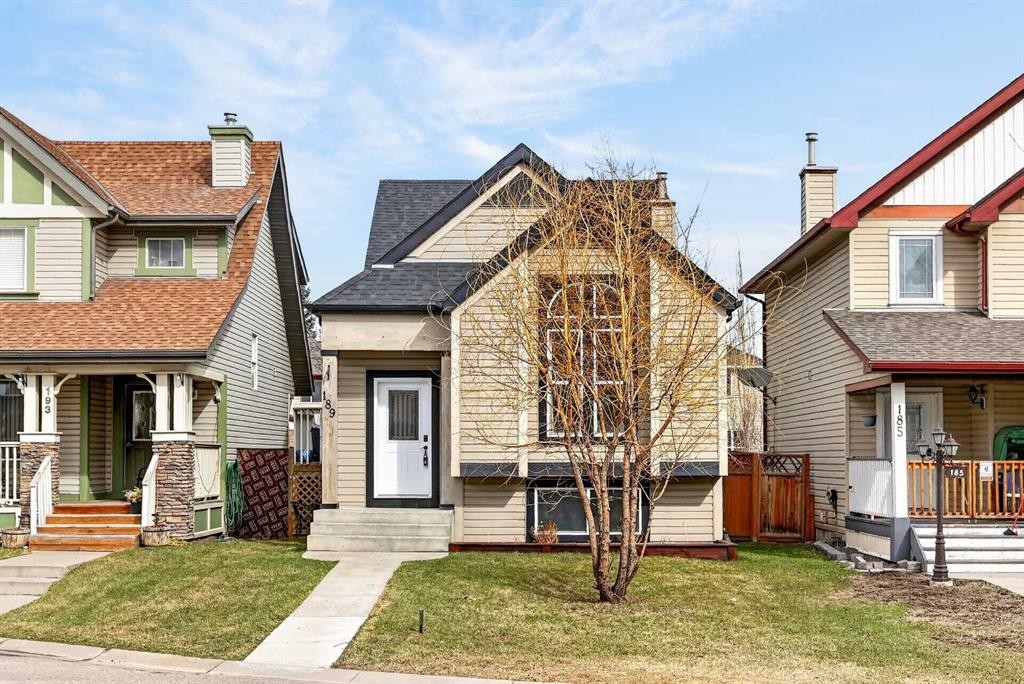 189 Copperfield Gardens Se, Calgary, AB - Outdoor With Facade