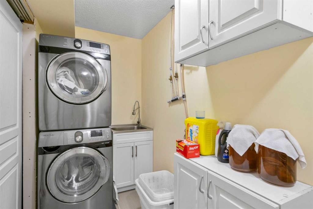 9 Sage Valley Park Nw, Calgary, AB - Indoor Photo Showing Laundry Room
