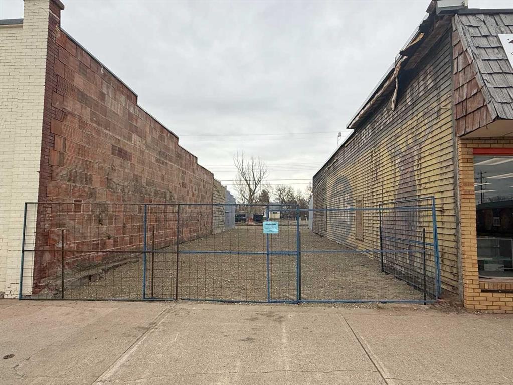 213 Centre Street, Vulcan, AB