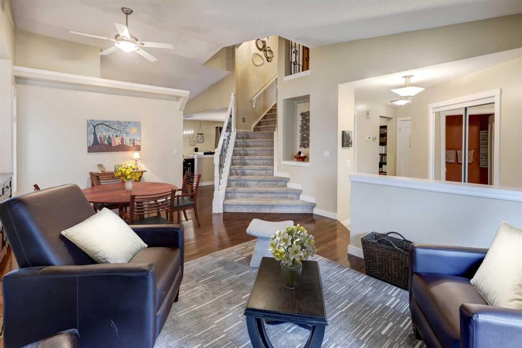 19 Riverstone Crescent Se, Calgary, AB - Indoor Photo Showing Living Room