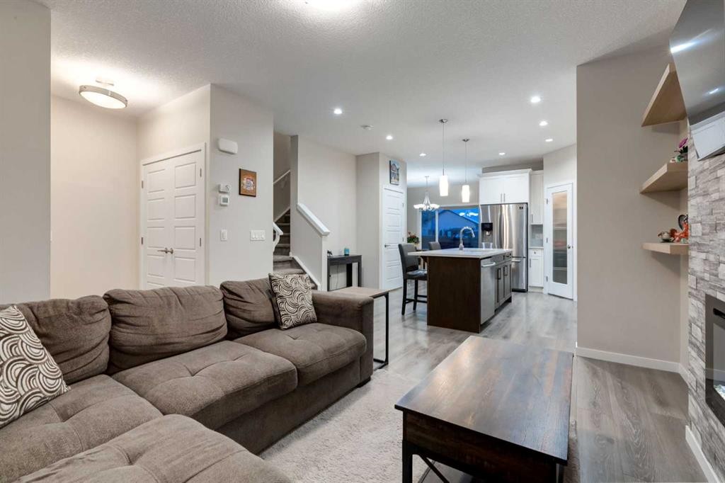 123 Drake Landing Loop, Okotoks, AB