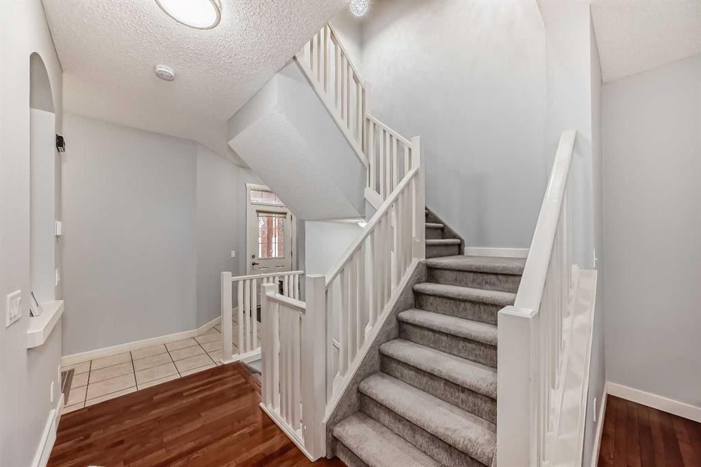 73 Cranleigh Heath Se, Calgary, AB