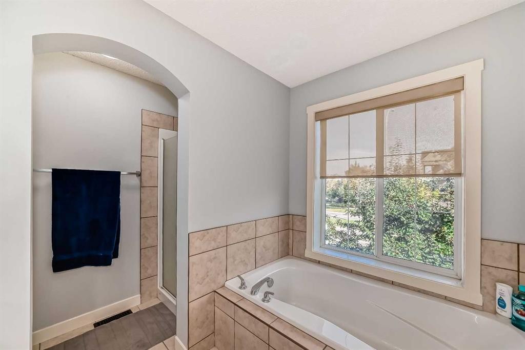 73 Cranleigh Heath Se, Calgary, AB