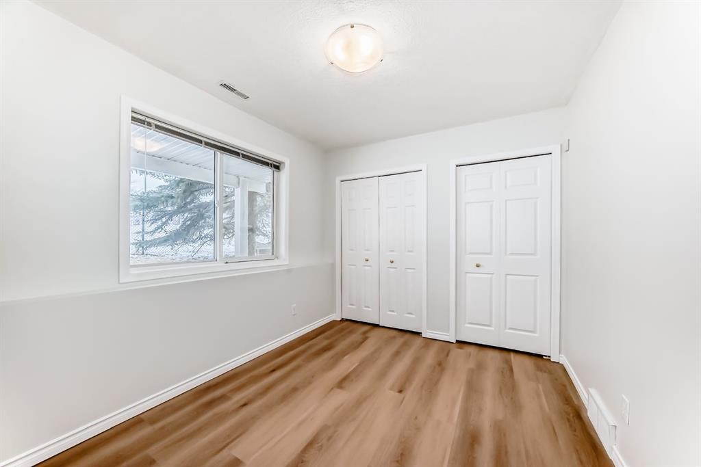 155 Prominence Heights Sw, Calgary, AB - Indoor Photo Showing Other Room