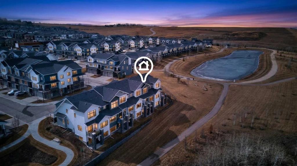 116 Crestridge Common Sw, Calgary, AB - Outdoor With View