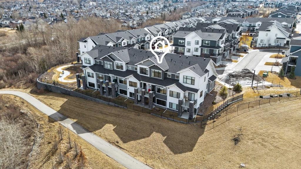 116 Crestridge Common Sw, Calgary, AB - Outdoor