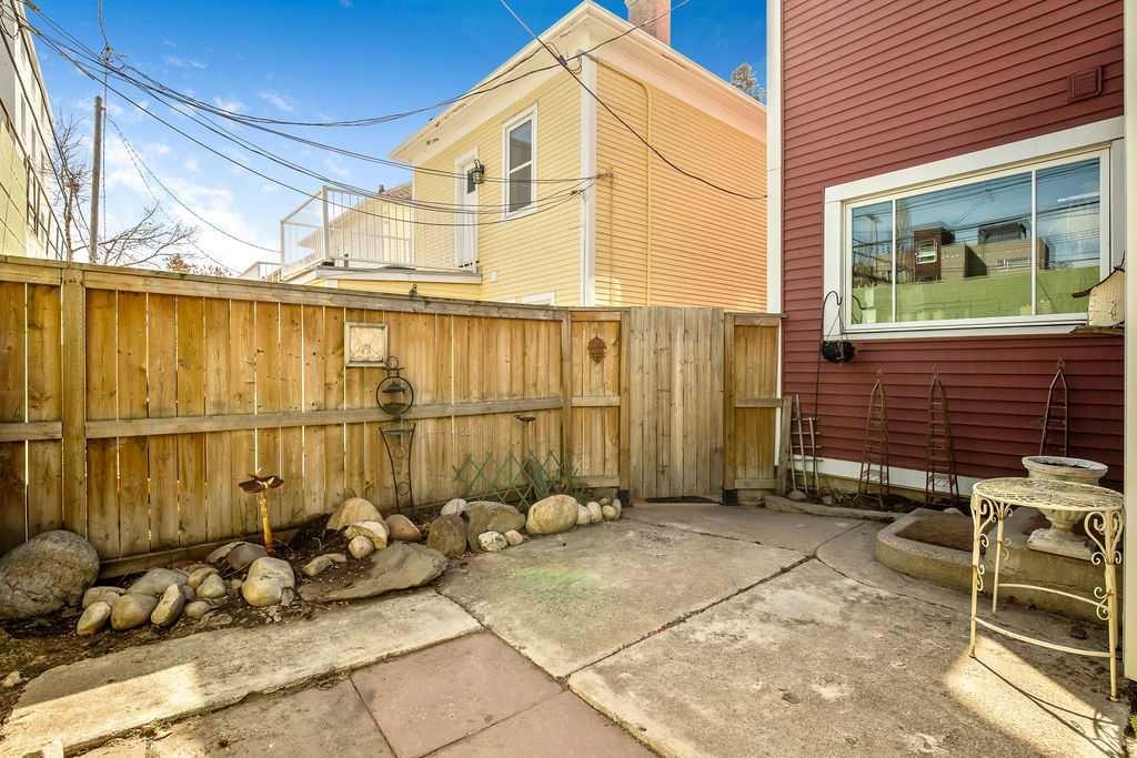 2410 16 Street Sw, Calgary, AB - Outdoor