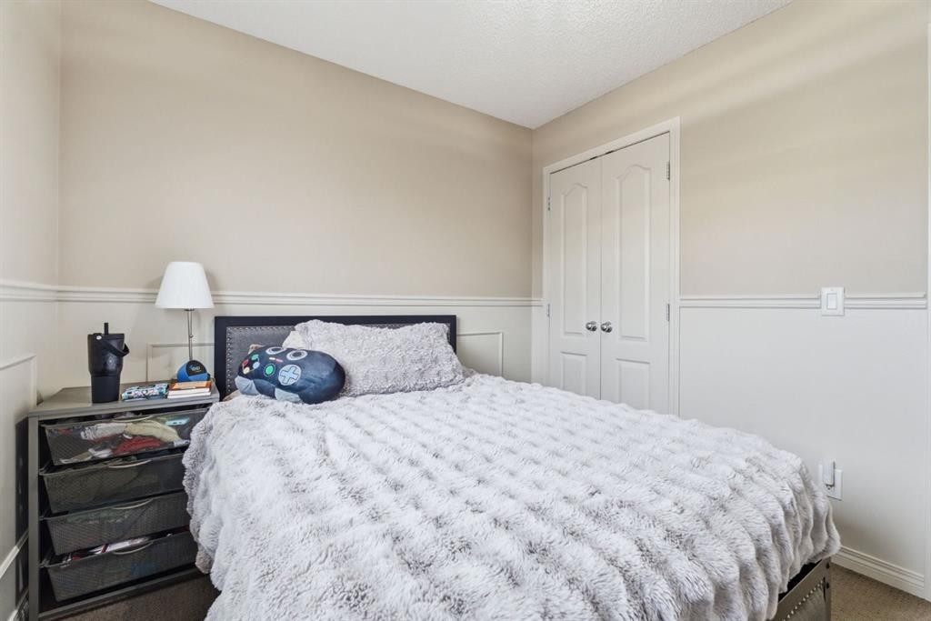 155 Copperpond Road Se, Calgary, AB