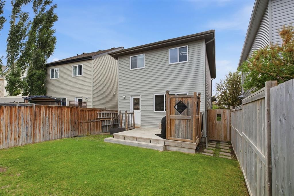 155 Copperpond Road Se, Calgary, AB