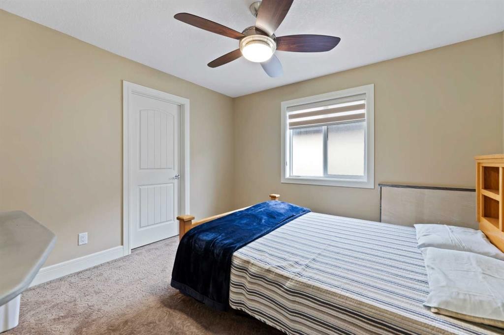 150 Saddlelake Grove Ne, Calgary, AB - Indoor Photo Showing Bedroom