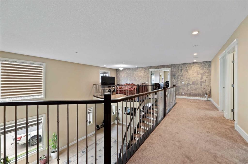 150 Saddlelake Grove Ne, Calgary, AB - Indoor Photo Showing Other Room