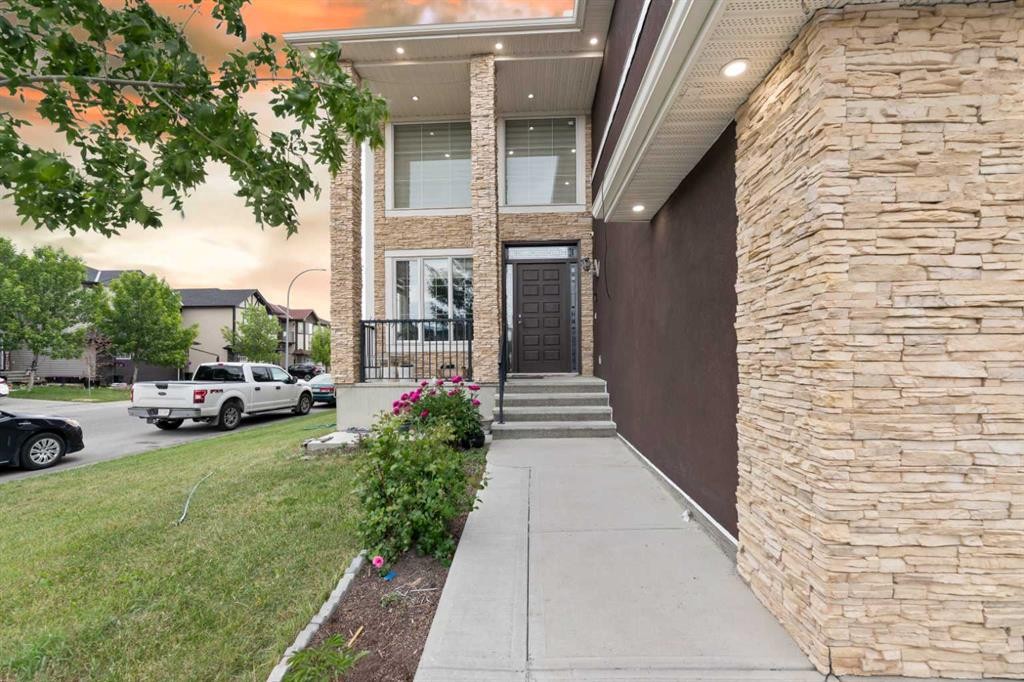 150 Saddlelake Grove Ne, Calgary, AB - Outdoor
