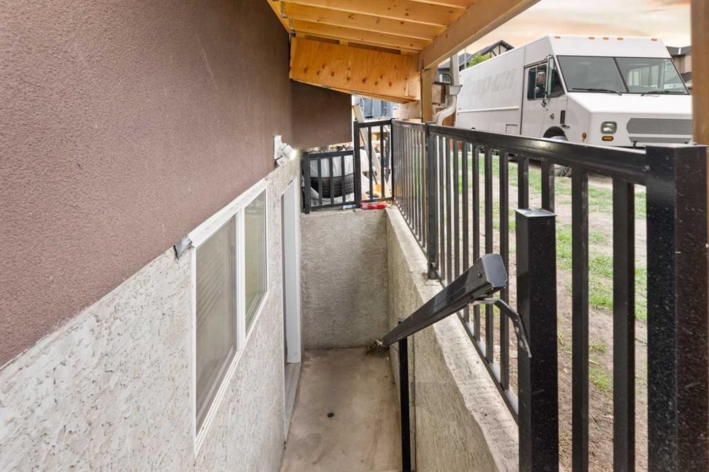 150 Saddlelake Grove Ne, Calgary, AB - With Exterior