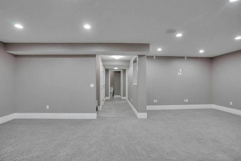274 Everoak Drive Sw, Calgary, AB - Indoor