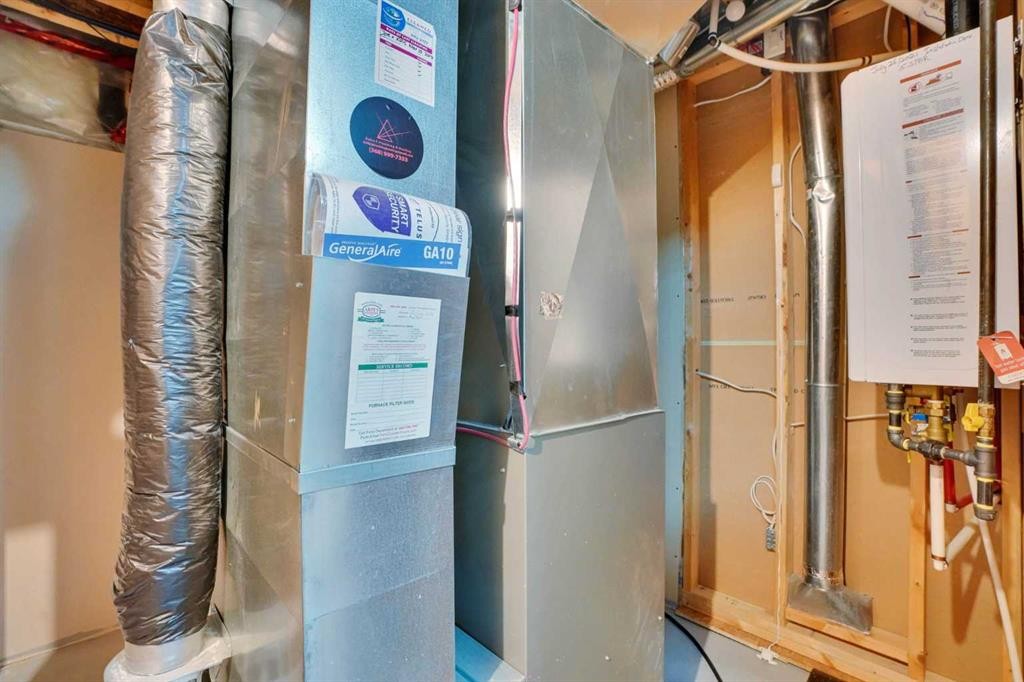 274 Everoak Drive Sw, Calgary, AB - Indoor Photo Showing Basement