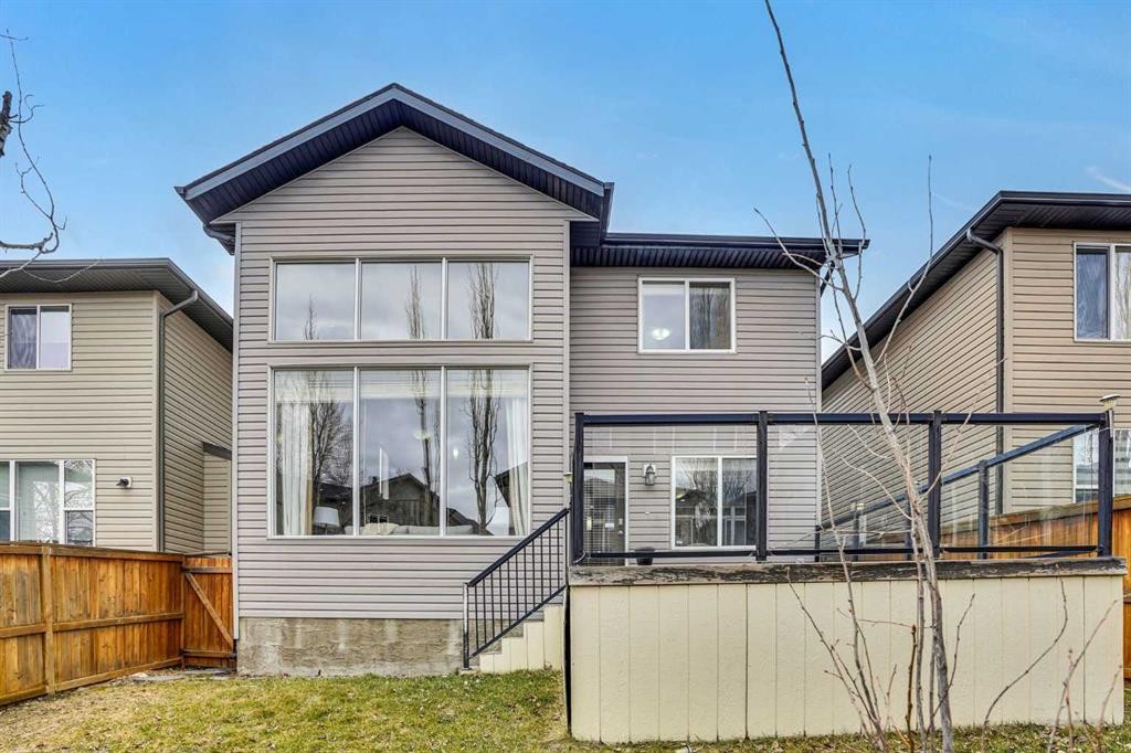274 Everoak Drive Sw, Calgary, AB - Outdoor With Exterior
