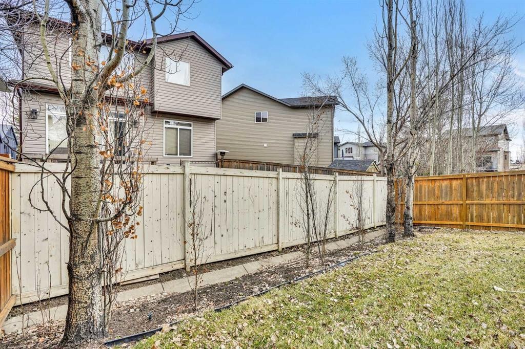 274 Everoak Drive Sw, Calgary, AB - Outdoor
